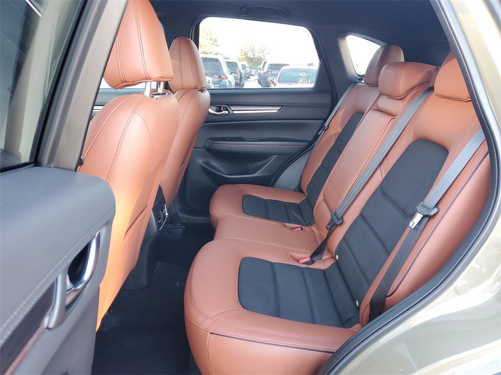 Used 2025 MAZDA CX-5 Carbon Edition image 14
