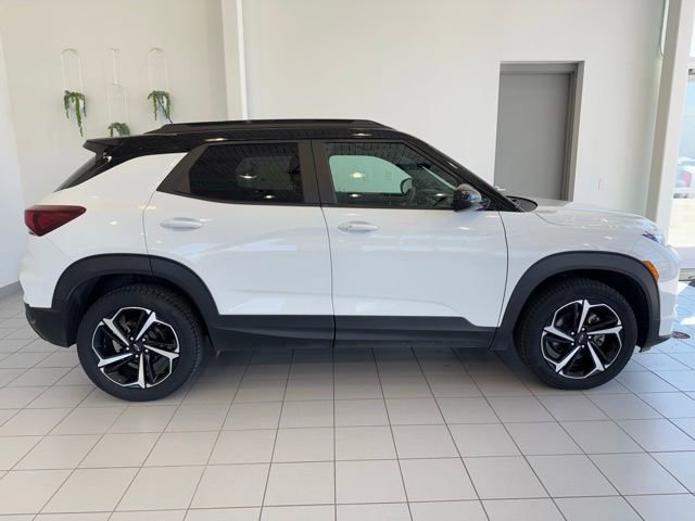 Certified 2022 Chevrolet TrailBlazer RS w/ Technology Package AWD/4WD image 33