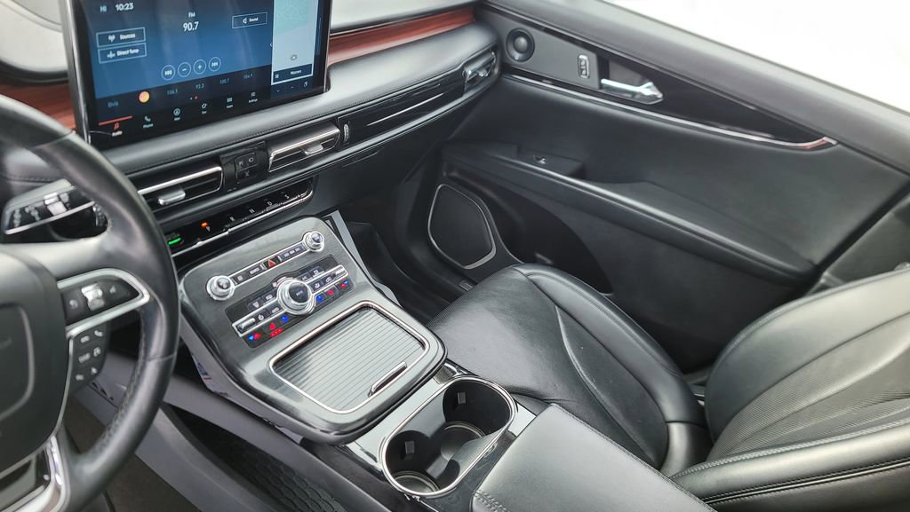 Used 2021 Lincoln Nautilus Reserve w/ Cargo Utility Package image 23