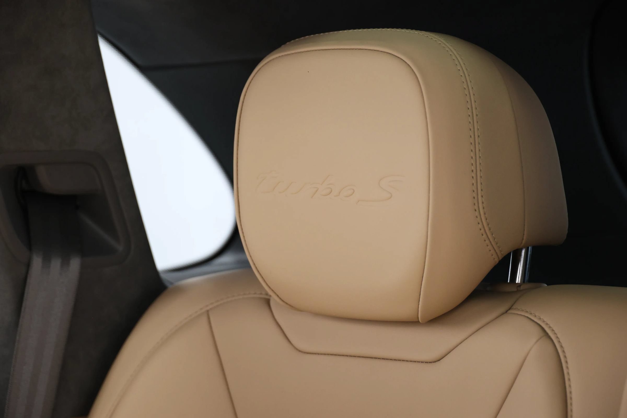 Used 2021 Porsche Cayenne Turbo S AWD/4WD image 71