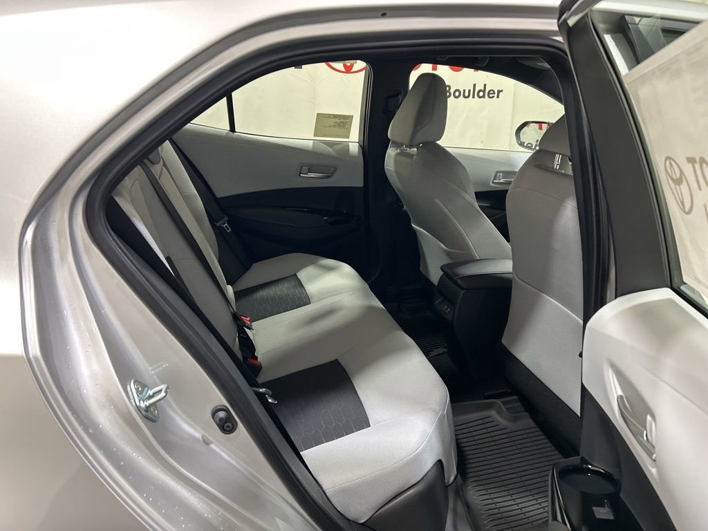 Used 2026 Toyota Corolla SE FWD image 14