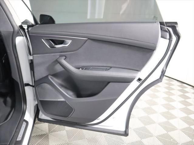 New 2025 Audi RS Q8 performance image 28