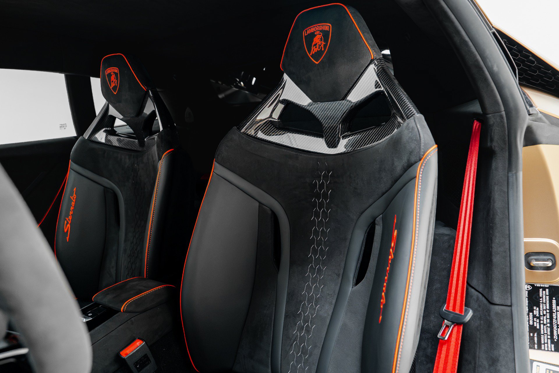 Used 2024 Lamborghini Huracan Sterrato AWD/4WD image 4