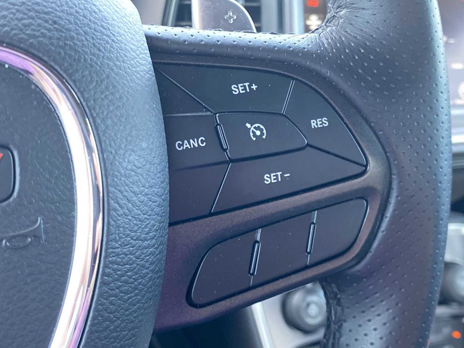 Used 2022 Dodge Challenger R/T Scat Pack RWD image 31