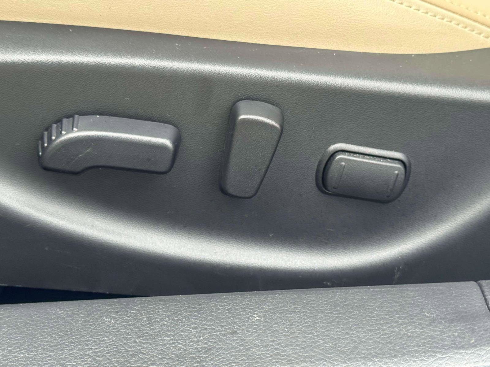 Used 2023 Nissan Maxima Platinum w/ Sport Mat Group image 16