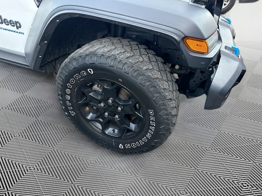 Used 2023 Jeep Wrangler Unlimited AWD/4WD image 4
