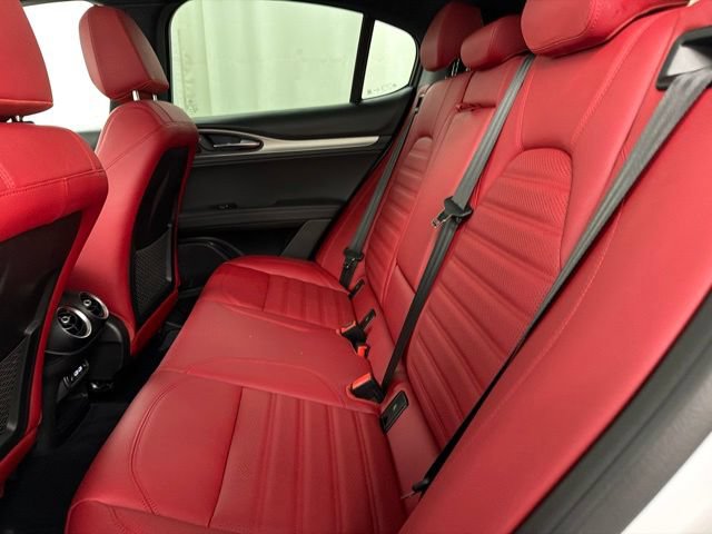 Used 2024 Alfa Romeo Stelvio Veloce AWD/4WD image 29