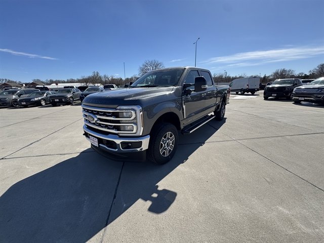 New 2026 Ford F350 Lariat AWD/4WD image 1