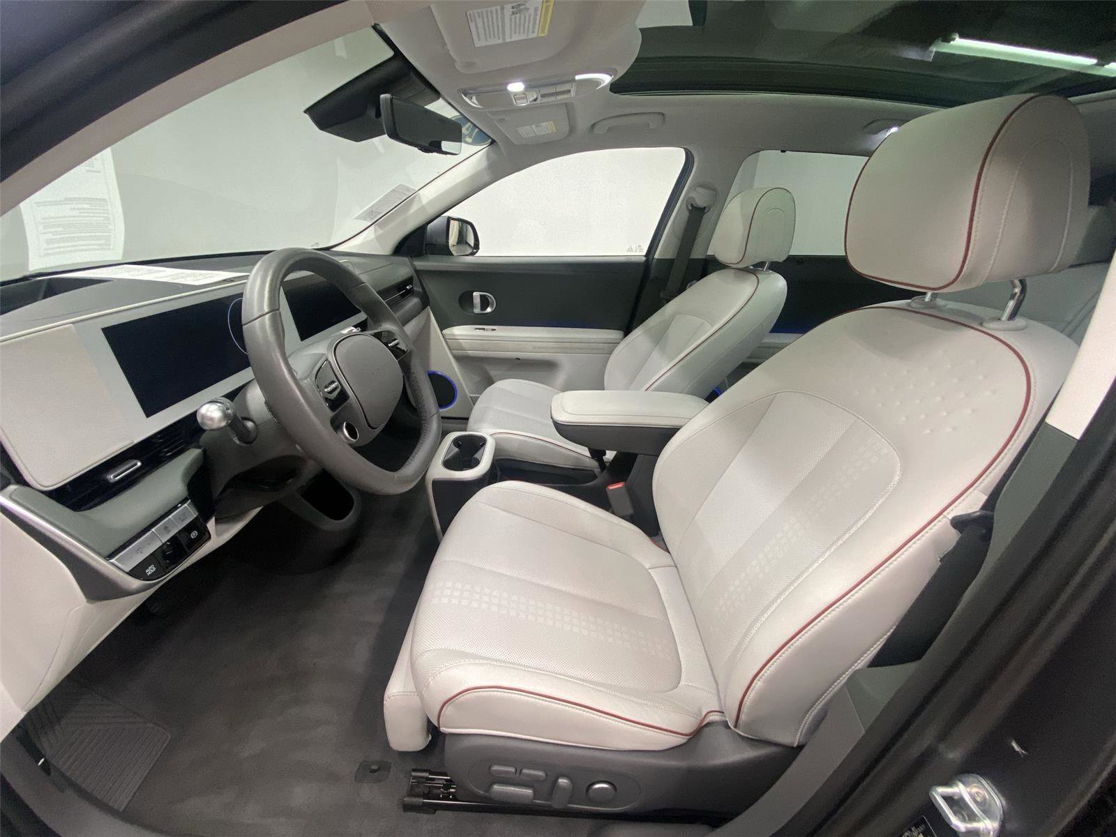 Used 2024 Hyundai Ioniq 5 Limited image 17
