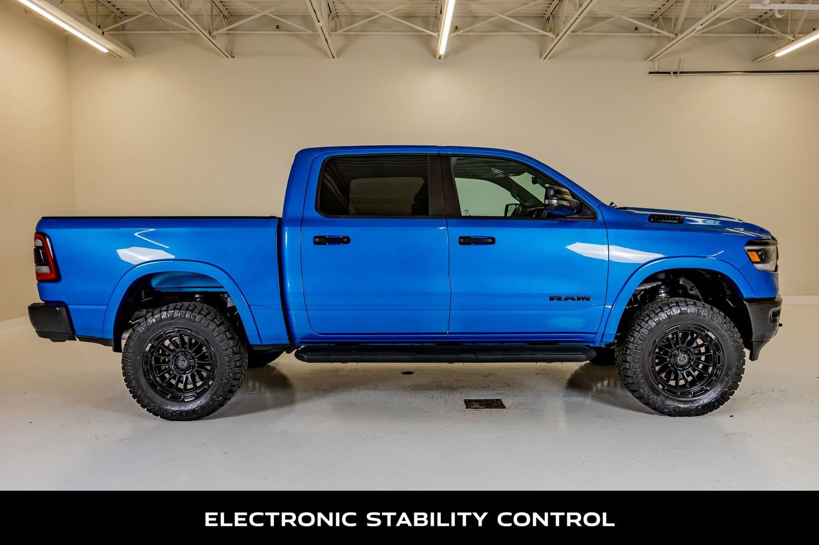 Used 2023 RAM 1500 Big Horn AWD/4WD image 11