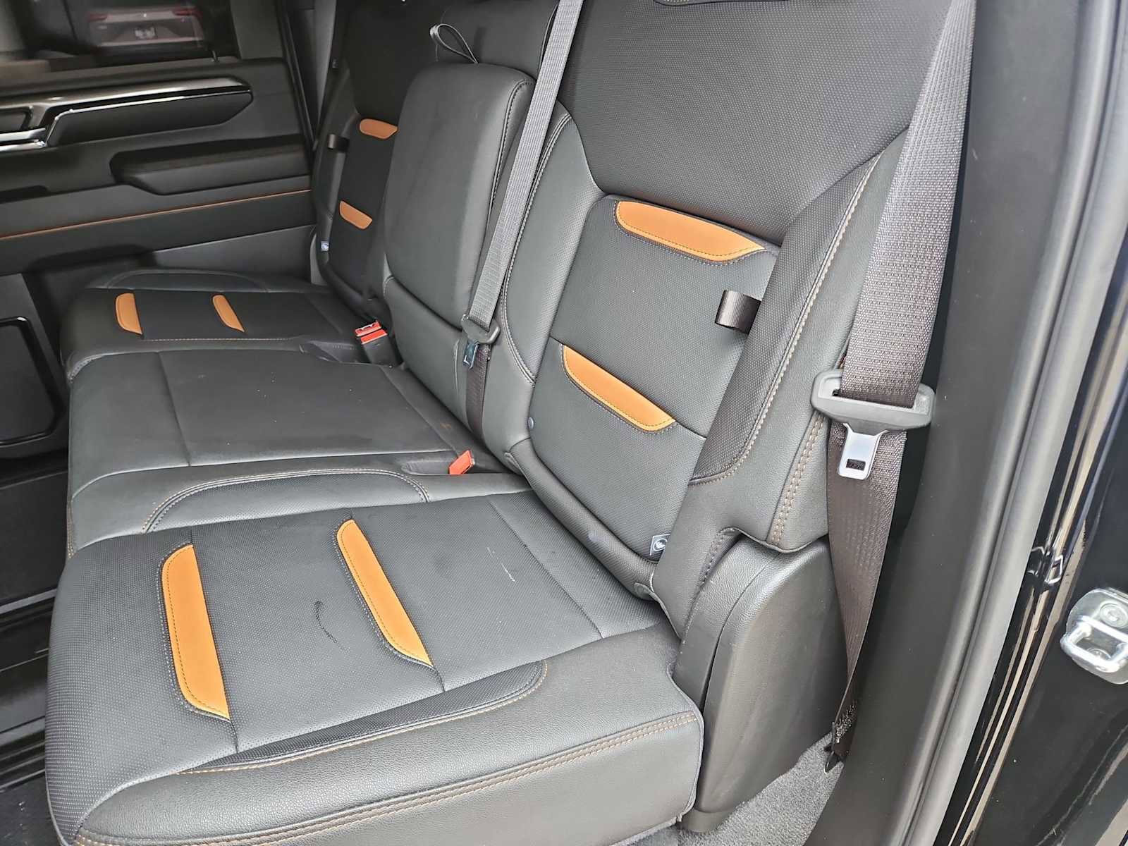 Certified 2024 GMC Sierra 2500 AT4 w/ AT4 Preferred Package image 19