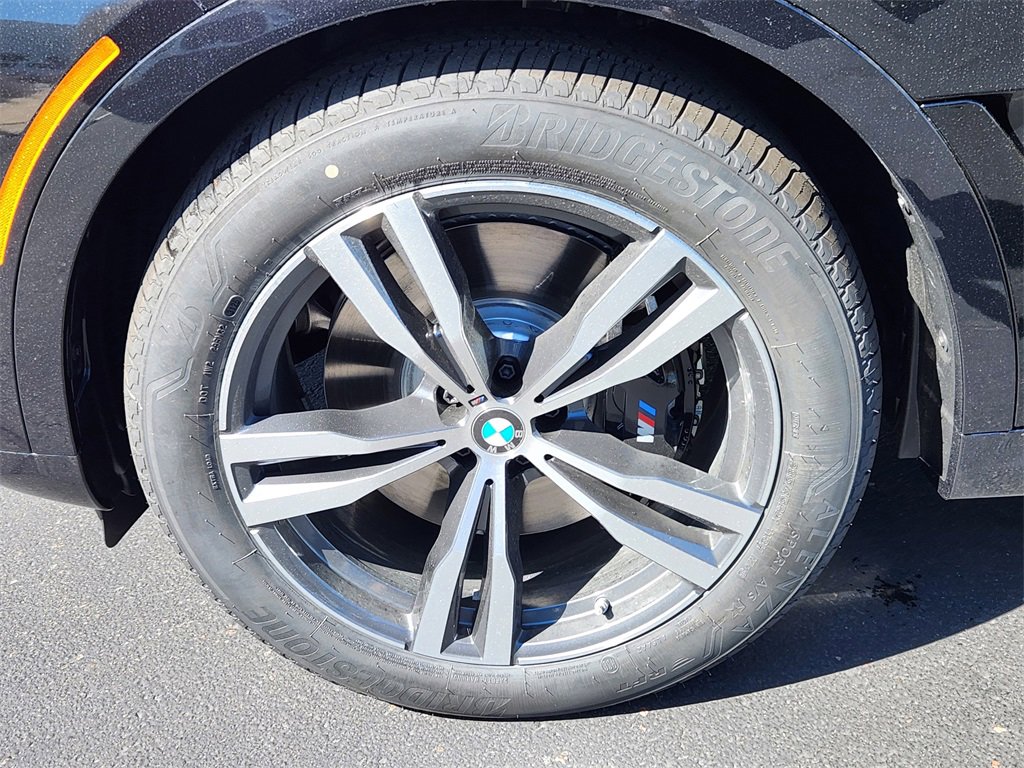 New 2026 BMW X7 M60i image 7