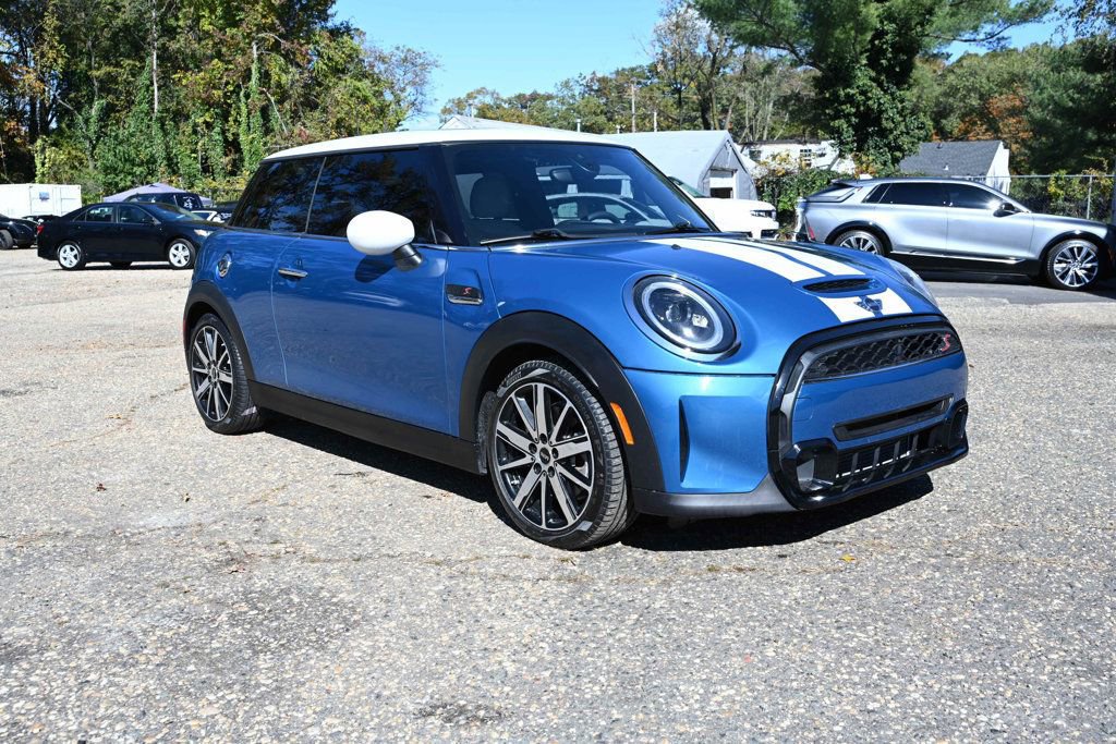 Used 2023 MINI Cooper S w/ Signature Upholstery Package image 7