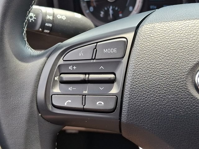 Used 2022 Hyundai Venue SEL FWD image 20