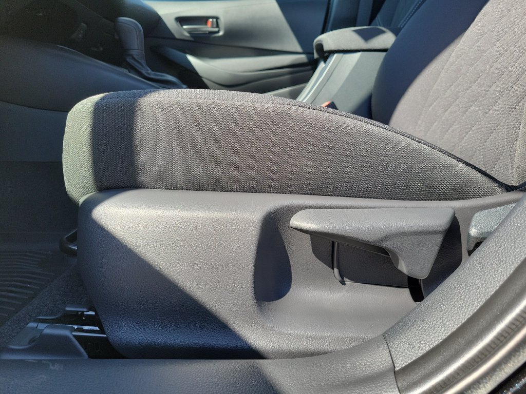 New 2027 Toyota Corolla LE FWD image 21