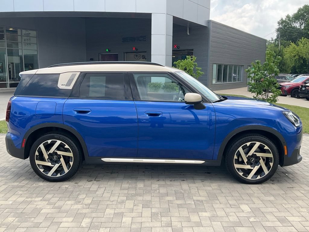 Used 2025 MINI Cooper Countryman S w/ Comfort Package Max AWD/4WD image 8