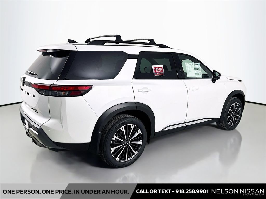 New 2026 Nissan Pathfinder Platinum image 5