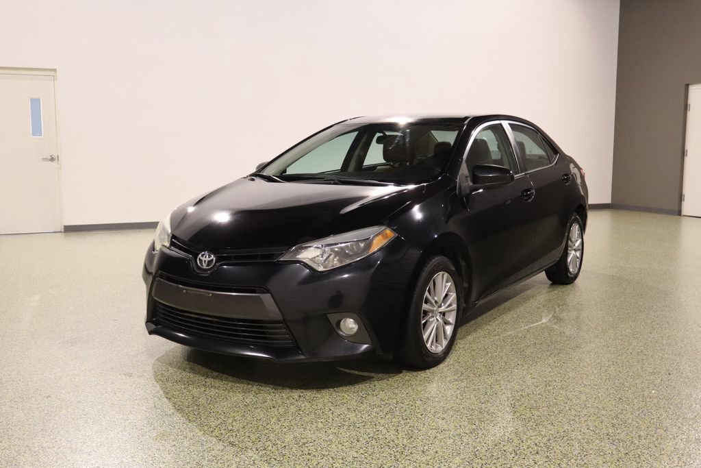 Used 2015 Toyota Corolla LE FWD image 4