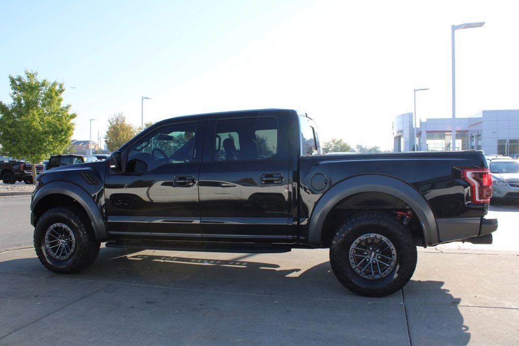 Used 2019 Ford F150 Raptor w/ Equipment Group 802A Luxury image 4