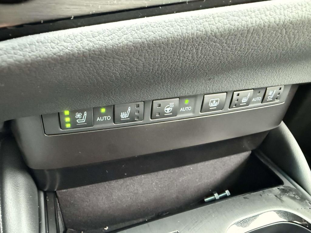 Used 2025 Lexus ES 300h w/ Luxury Package image 25