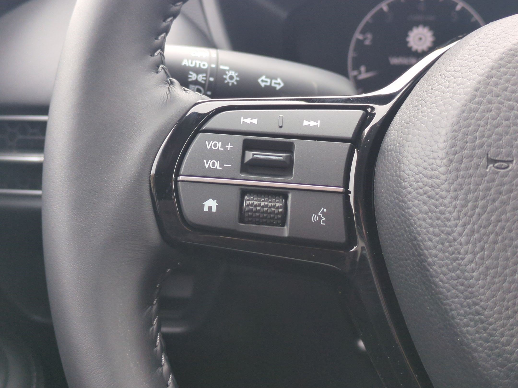 New 2027 Honda HR-V EX-L image 17
