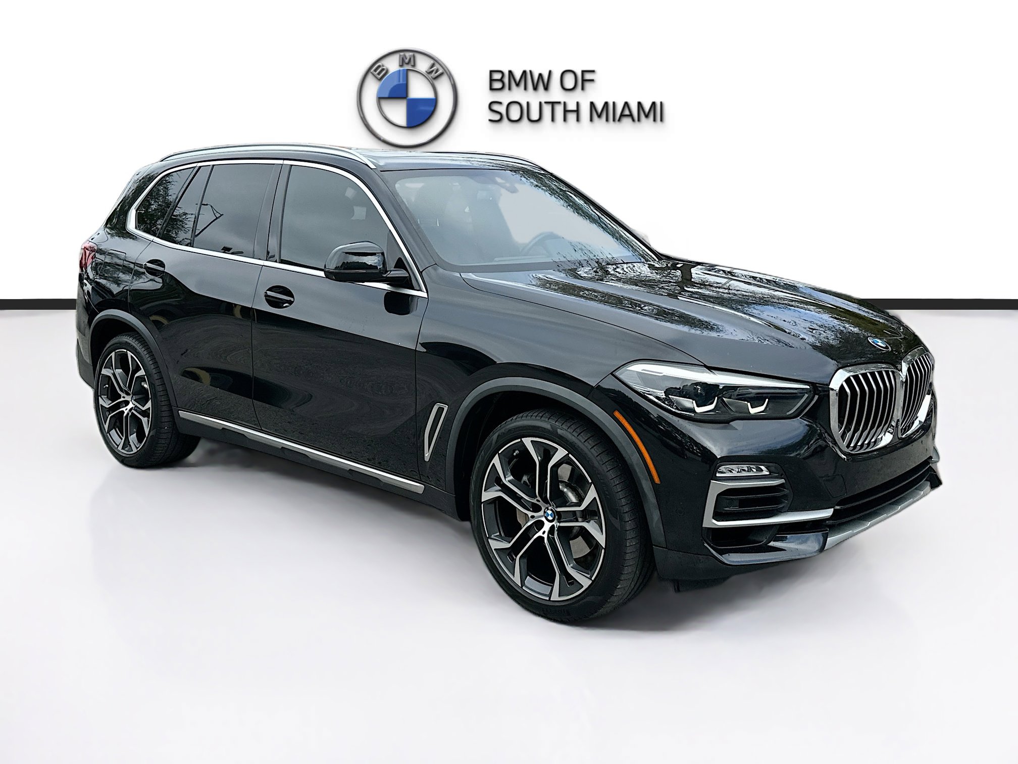 Used 2021 BMW X5 sDrive40i w/ Premium Package image 1