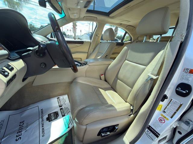 Used 2017 Lexus LS 460 w/ Comfort Package RWD image 9