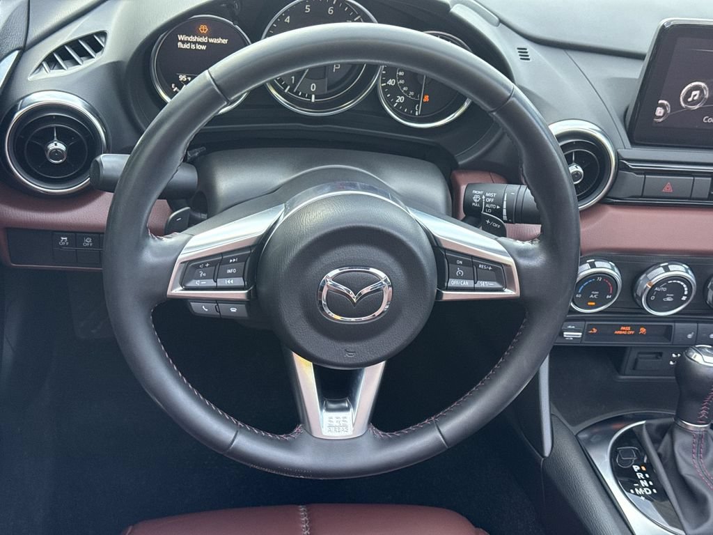 Used 2019 MAZDA MX-5 Miata RF Grand Touring RWD image 11