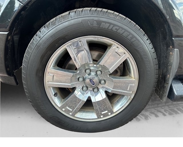 Used 2010 Ford Expedition Limited AWD/4WD image 19