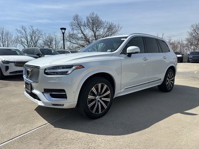 Certified 2023 Volvo XC90 B6 Plus w/ Protection Package Premier AWD/4WD image 4