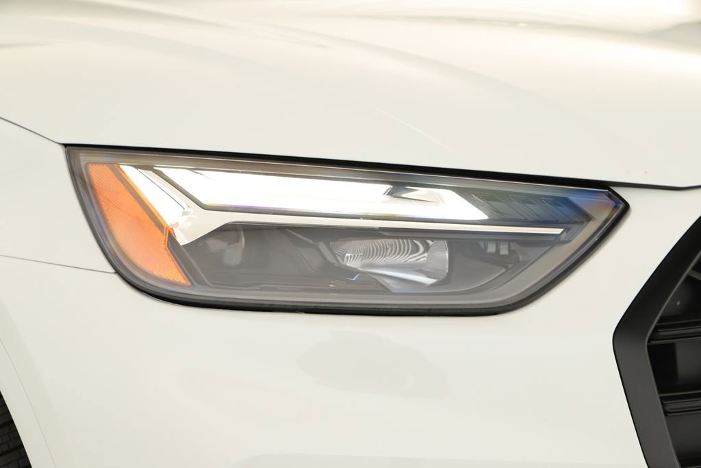 Certified 2025 Audi Q5 e Premium Plus w/ Premium Plus Package image 34