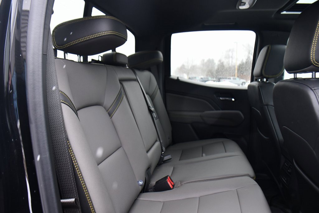 Used 2025 Chevrolet Colorado ZR2 image 18