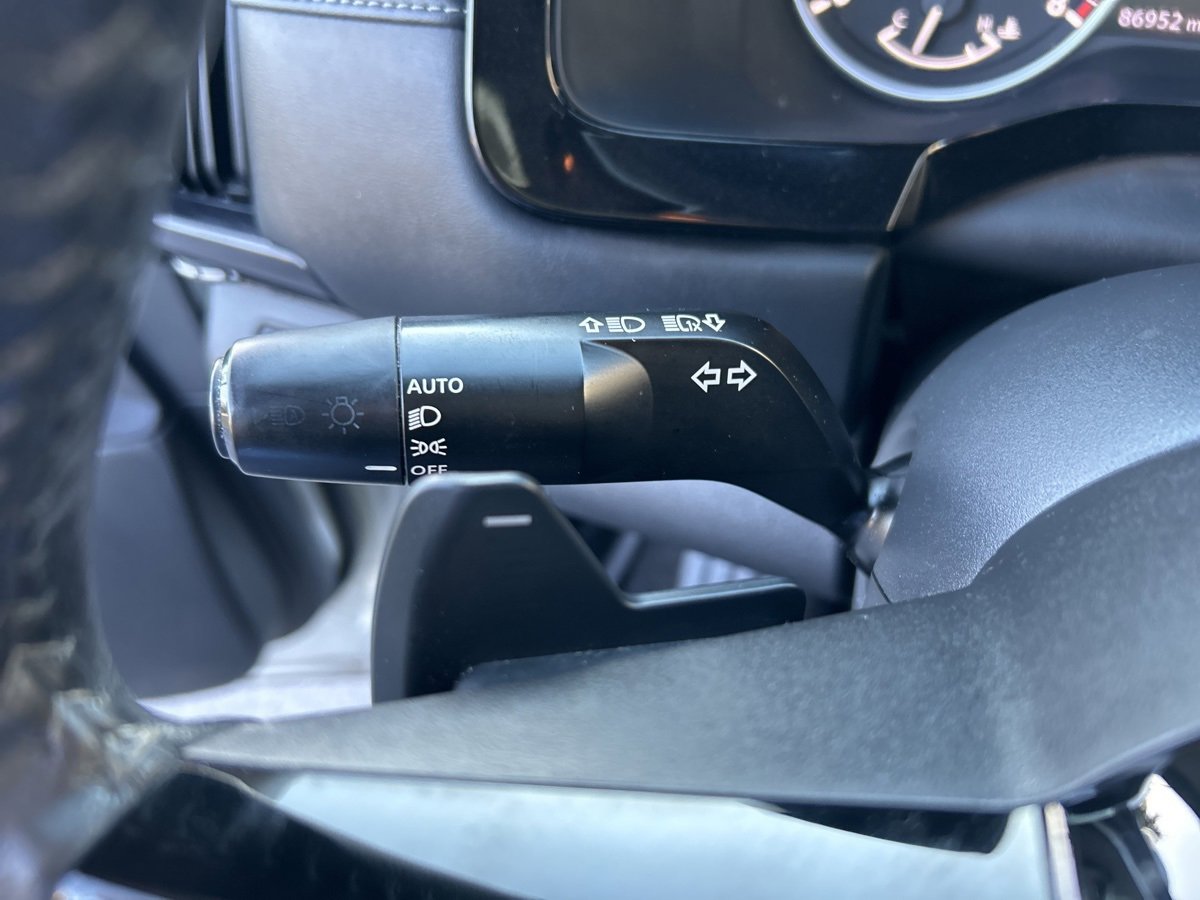 Used 2022 Nissan Pathfinder SV w/ Cargo Package image 20