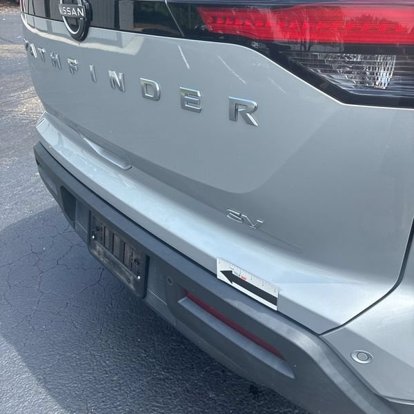 Used 2023 Nissan Pathfinder SV w/ SV Premium Package FWD image 28