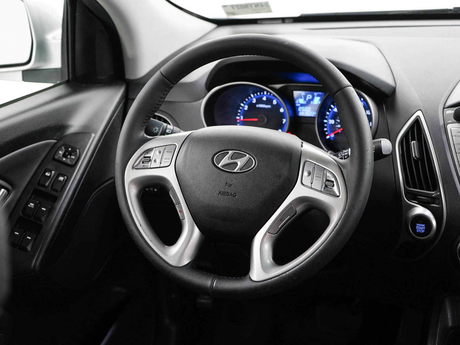 Used 2013 Hyundai Tucson Limited w/ Premium Pkg FWD image 15