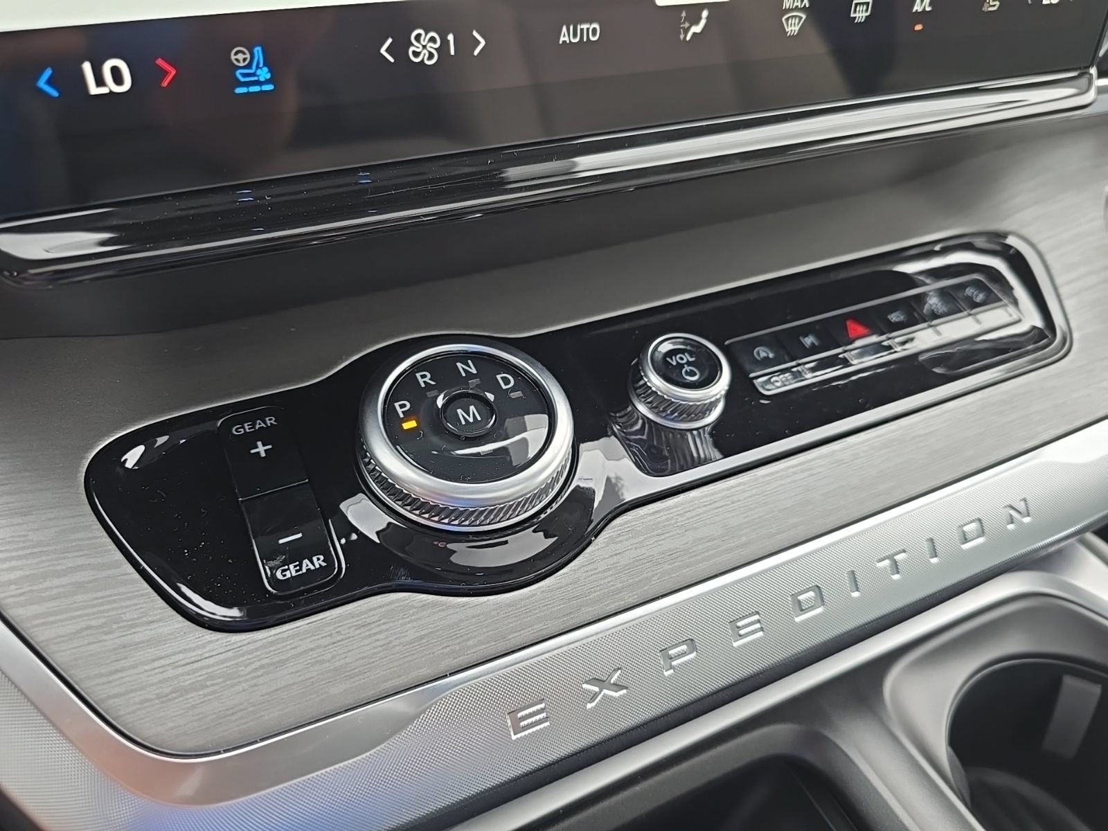 New 2027 Ford Expedition Platinum AWD/4WD image 15
