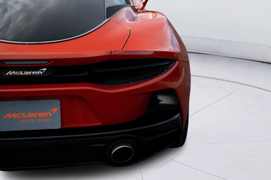 Used 2023 McLaren GT RWD image 27
