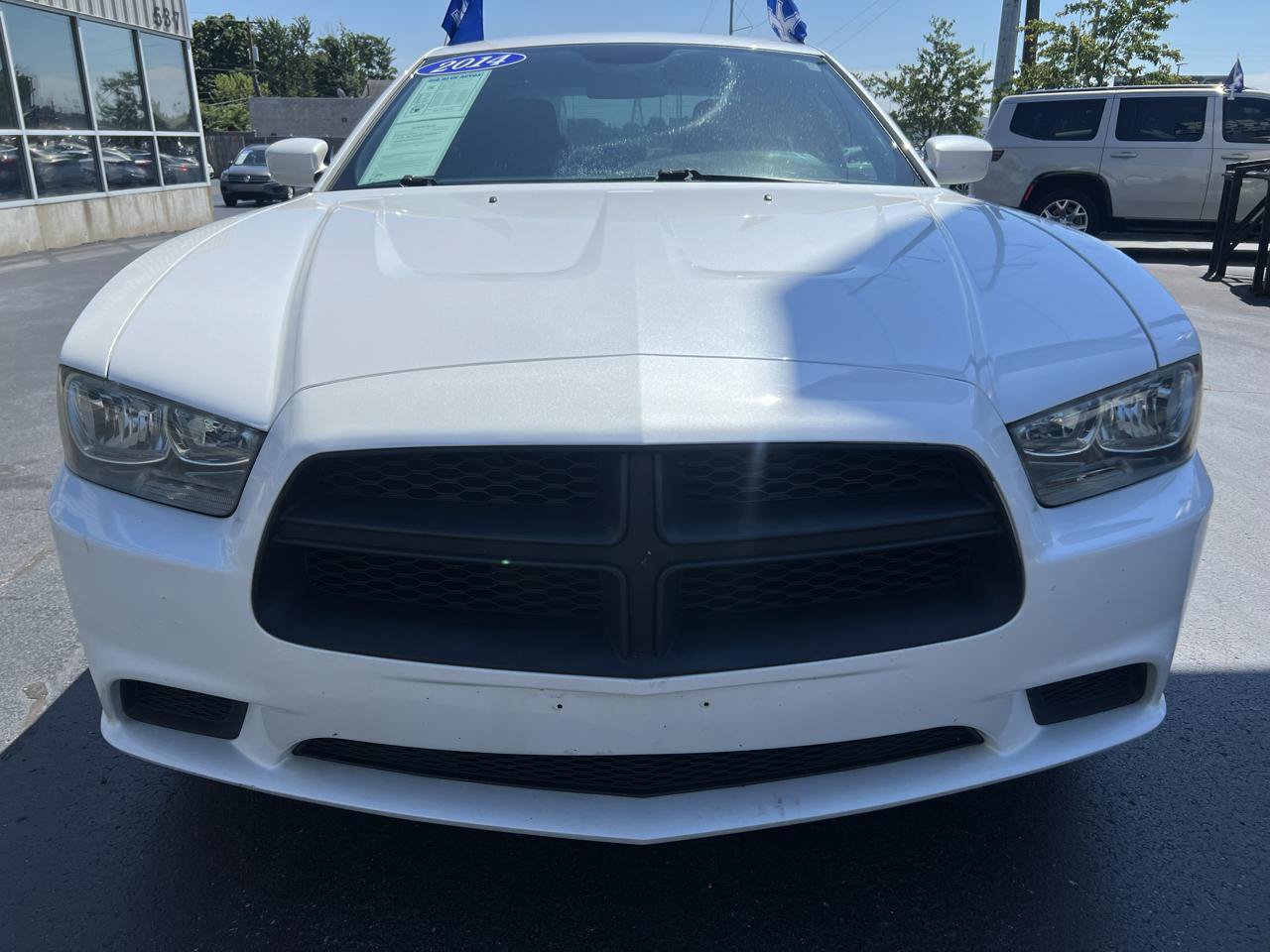 Used 2014 Dodge Charger SE RWD image 9