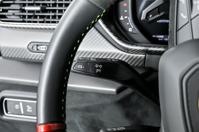 Used 2024 Lamborghini Urus Performante AWD/4WD image 29