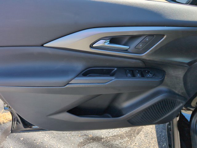 New 2026 Chevrolet Equinox EV LT image 25