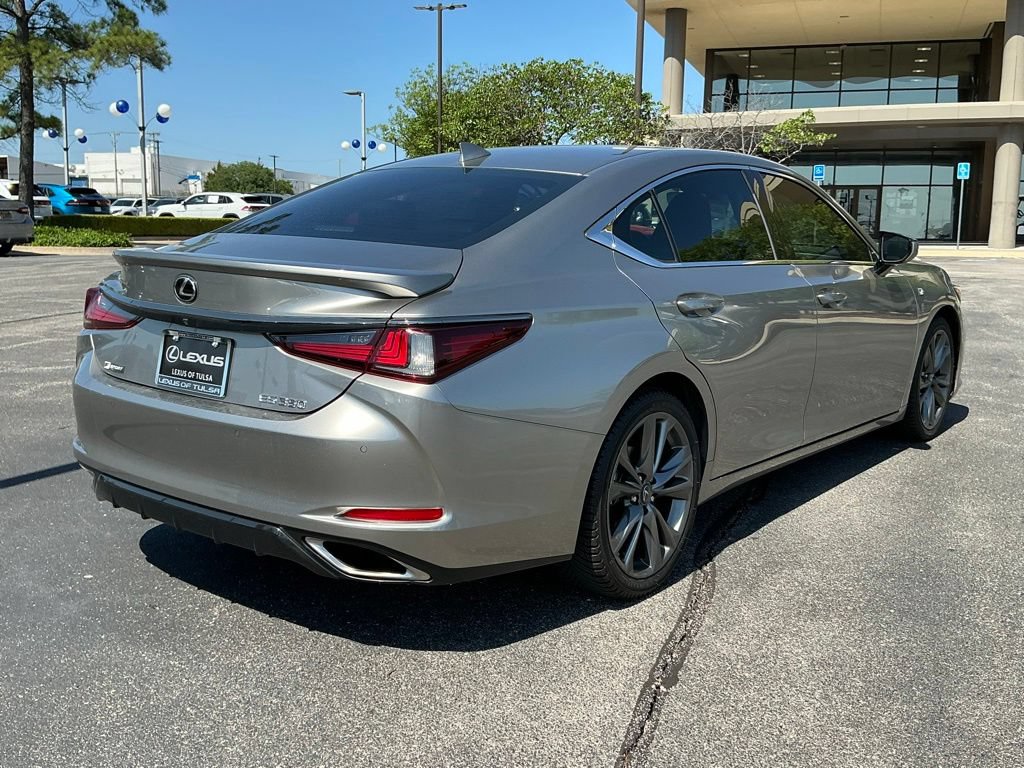 Used 2019 Lexus ES 350 F Sport w/ Accessory Package 2 FWD image 3