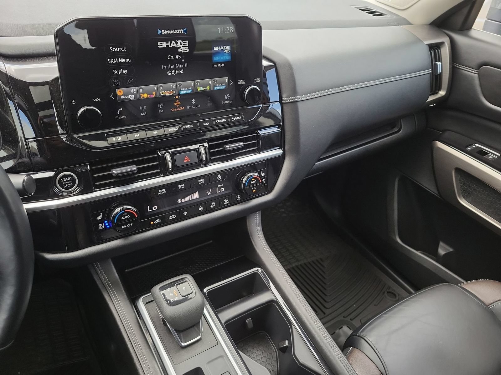 Used 2023 Nissan Pathfinder Platinum AWD/4WD image 13