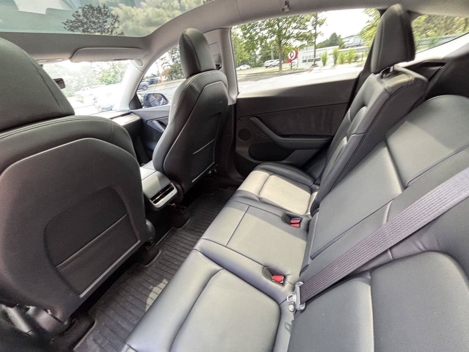 Used 2021 Tesla Model Y Long Range AWD/4WD image 14