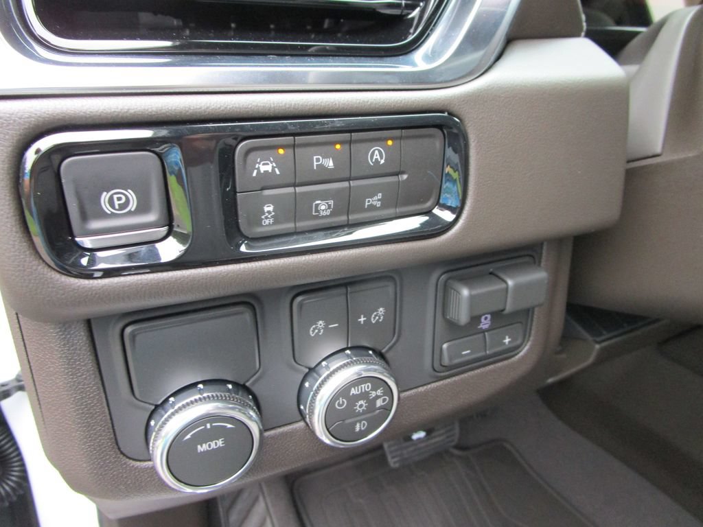 New 2026 GMC Yukon XL Elevation w/ Elevation Premium Package RWD image 27
