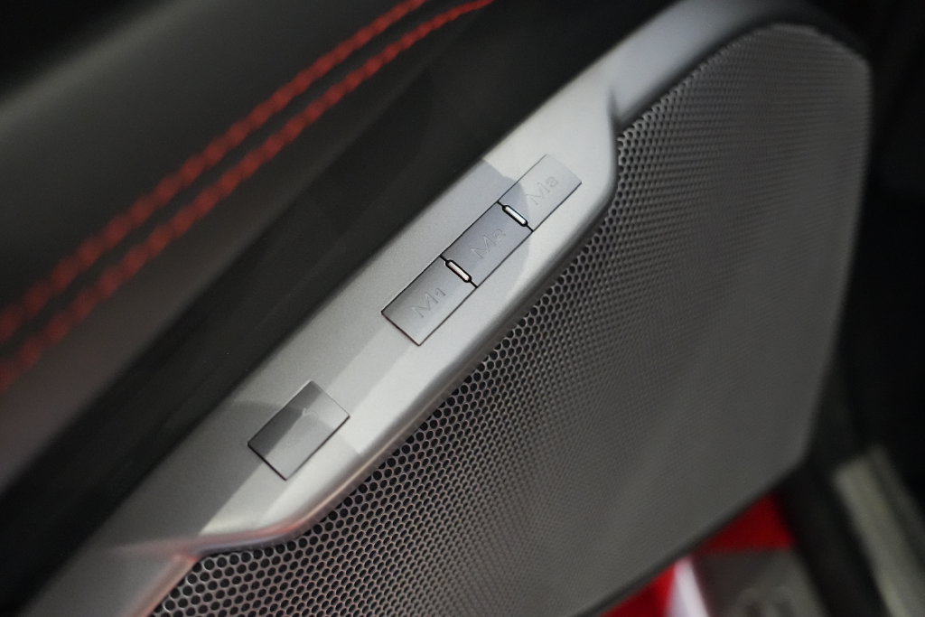 Used 2019 Ferrari Portofino RWD image 23