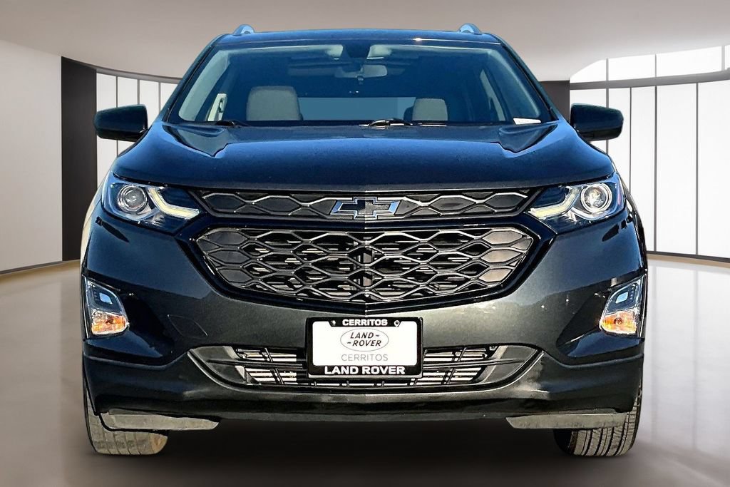 Used 2019 Chevrolet Equinox LT w/ Sun & Navigation Package AWD/4WD image 2