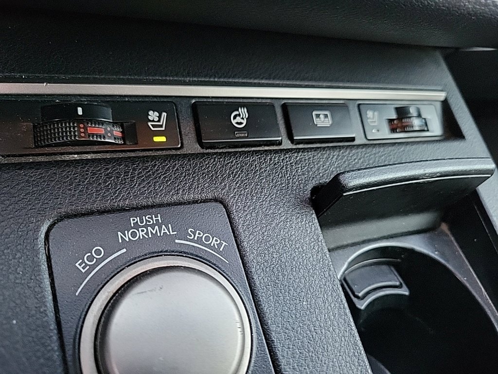 Used 2013 Lexus ES 350 w/ Luxury Pkg FWD image 11