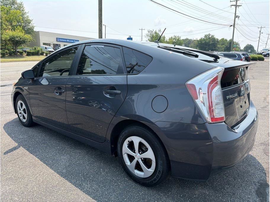Used 2012 Toyota Prius Two FWD image 4