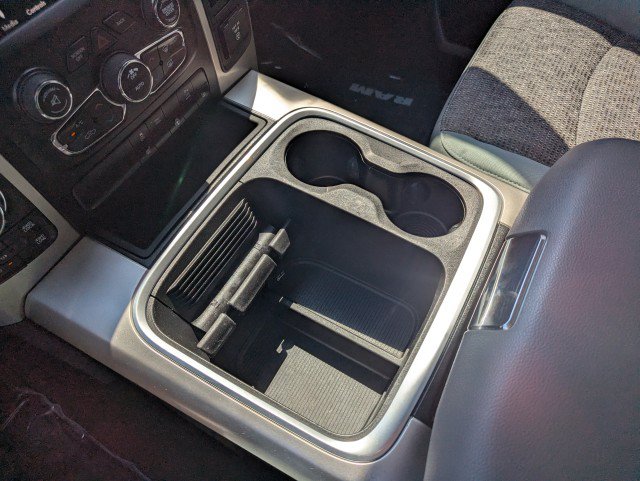 Used 2020 RAM 1500 Classic SLT w/ Luxury Group AWD/4WD image 19