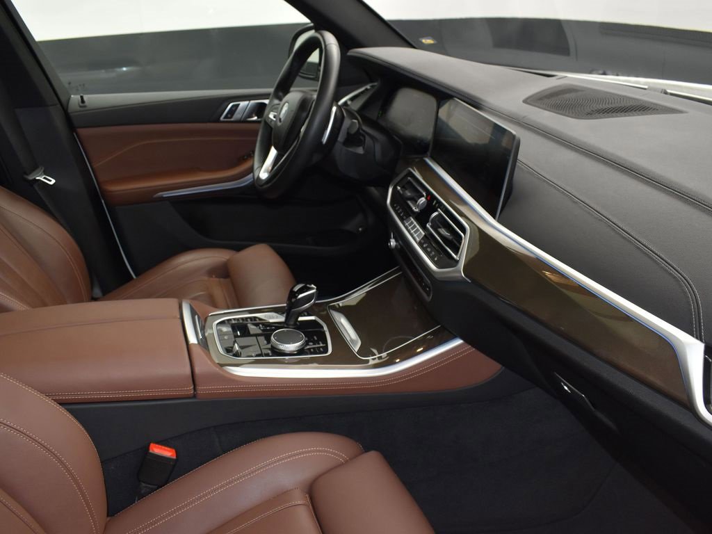 Certified 2022 BMW X5 xDrive45e w/ Premium Package image 23
